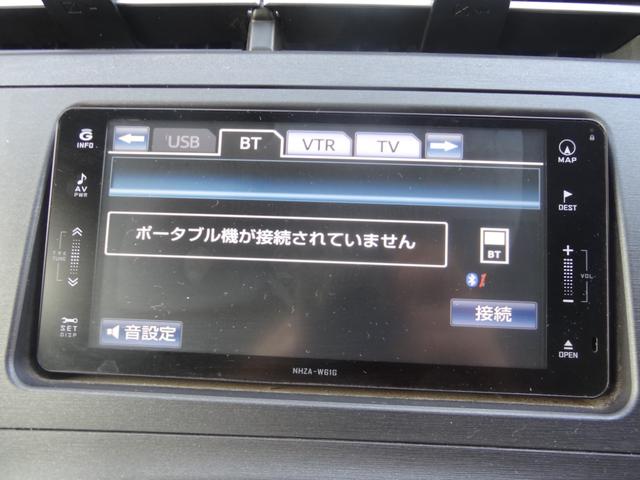 プリウス Ｓ　スマートキー　Ｐスタート　純正ＡＷ　純正ＨＤＤナビ　バックカメラ　フロントカメラ　Ｂｌｕｅｔｏｏｔｈ　ＣＤ　ＤＶＤフルセグ　ＥＴＣ　オートライト　オートエアコン　Ｆフォグ　ステリモ（19枚目）