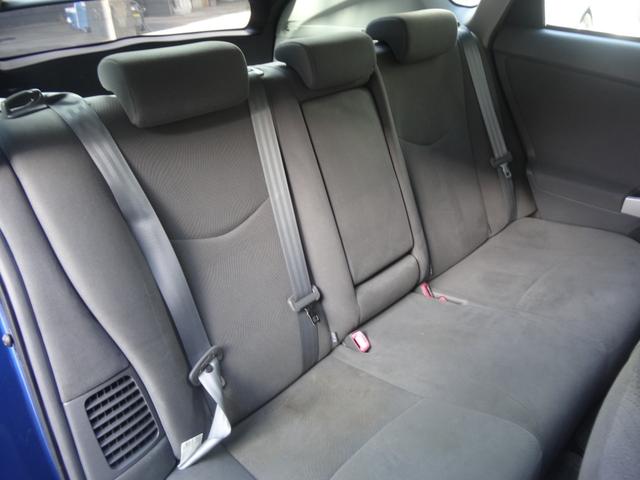 プリウス Ｓ　スマートキー　Ｐスタート　純正ＡＷ　カロツエリアナビ　Ｆフォグ　バックカメラ　ＥＴＣ　ＣＤ　ＤＶＤ　オートライト　オートエアコン（10枚目）