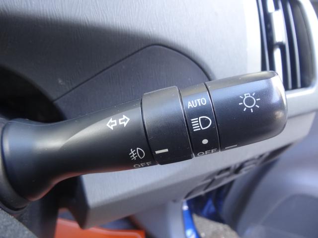 プリウス Ｓ　スマートキー　Ｐスタート　純正ＡＷ　カロツエリアナビ　Ｆフォグ　バックカメラ　ＥＴＣ　ＣＤ　ＤＶＤ　オートライト　オートエアコン（15枚目）