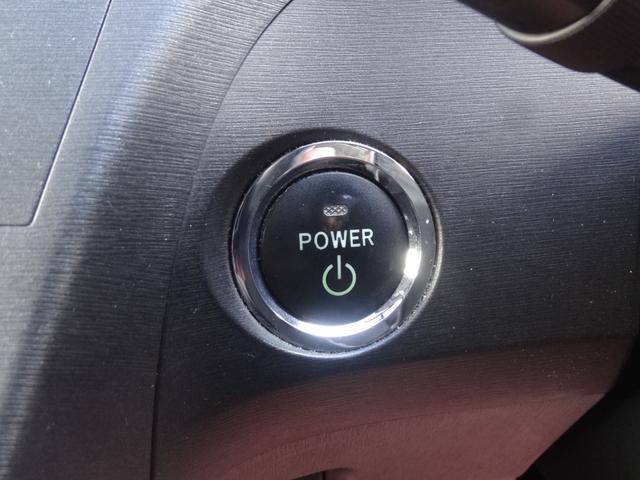 プリウス Ｓ　スマートキー　Ｐスタート　純正ＡＷ　カロツエリアナビ　Ｆフォグ　バックカメラ　ＥＴＣ　ＣＤ　ＤＶＤ　オートライト　オートエアコン（20枚目）