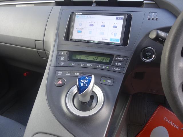 プリウス Ｓ　スマートキー　Ｐスタート　純正ＡＷ　カロツエリアナビ　Ｆフォグ　バックカメラ　ＥＴＣ　ＣＤ　ＤＶＤ　オートライト　オートエアコン（21枚目）