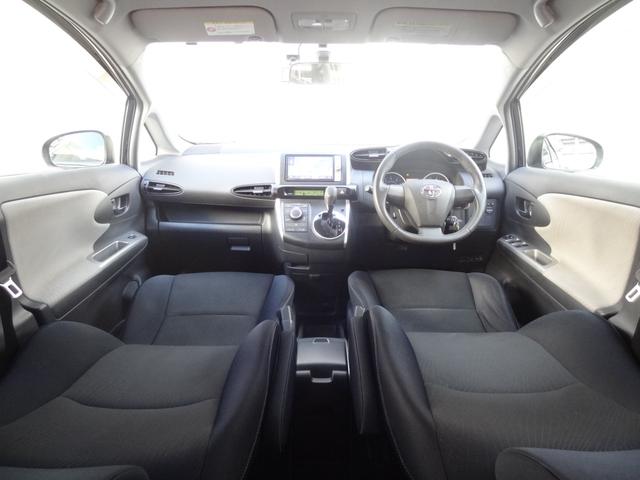 ウィッシュ １．８Ｓ　ワンオーナー　パドルシフト　ＨＩＤ　オートライト　フロントフォグ　純正ＨＤＤナビ　バックカメラ　ＢＴ接続　フルセグ　革巻ハンドル　ビルトインＥＴＣ　純正ＡＷ　オートエアコン（3枚目）