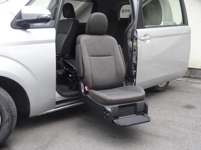 ポルテ 　助手席リフトアップシート車　Ａタイプ　手動車いす用収納装置＜電動式＞なし　左側パワースライドドア　ステアリングリモコン　フロントフォグ　純正オーディオ　電動格納ミラー（16枚目）