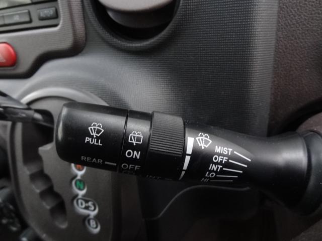 ポルテ 　助手席リフトアップシート車　Ａタイプ　手動車いす用収納装置＜電動式＞なし　左側パワースライドドア　ステアリングリモコン　フロントフォグ　純正オーディオ　電動格納ミラー（20枚目）