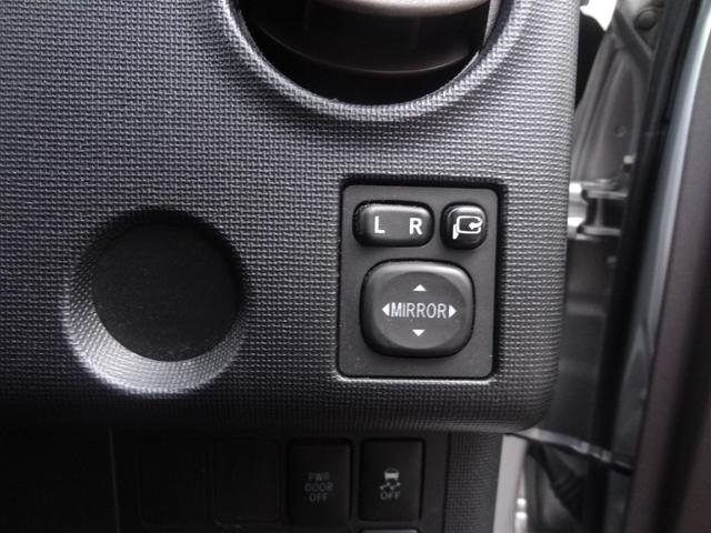 ポルテ 　助手席リフトアップシート車　Ａタイプ　手動車いす用収納装置＜電動式＞なし　左側パワースライドドア　ステアリングリモコン　フロントフォグ　純正オーディオ　電動格納ミラー（26枚目）