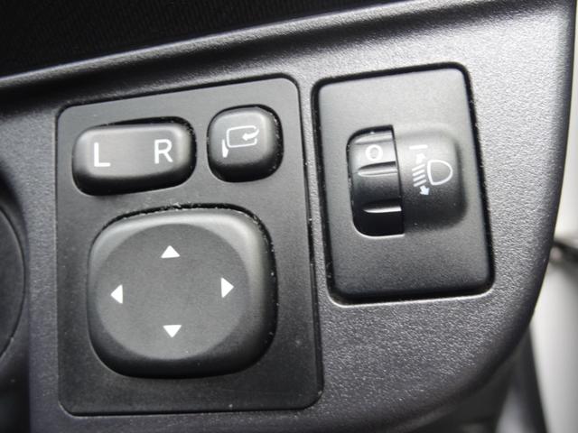 アクア Ｓ　純正ＳＤナビ　Ｂカメ　Ｂｌｕｅｔｏｏｔｈ　ステリモ　ＥＴＣ　キーレスキー　純正セキュリティーアラーム　ワンセグＴＶ（18枚目）