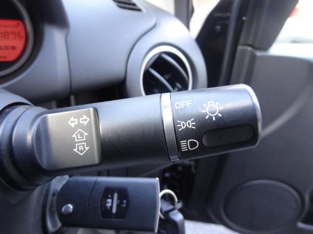 デミオ 13C キーレス 純正メモリーナビ ETC CD ワンセグ マニュアルエアコン レベライザー(14枚目)