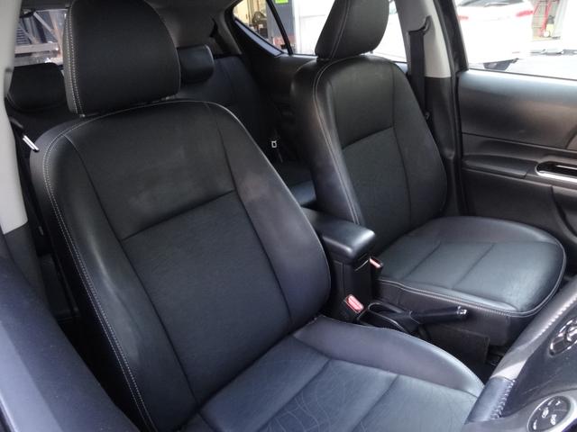 アクア Ｇブラックソフトレザーセレクション　合皮レザー　ＴＳＳ（衝突軽減・レーンアシスト・Ａハイビーム）　シートヒーター　純正９インチナビ　スマートキー　Ｐスタート　Ｆフォグ　エンジンスターター　クルコン　革ハンドル　純正ＡＷ　ＥＴＣ（10枚目）