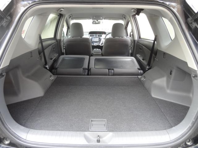 プリウスアルファ Ｓ　スマートキー　Ｐスタート　Ｆフォグ　純正ＡＷ　純正ナビ　Ｂカメ　ステリモ　フルフラット　ワンセグ　ＡＵＸ　ｉストップ　オートライト　オートエアコン　ビルトインＥＴＣ（14枚目）