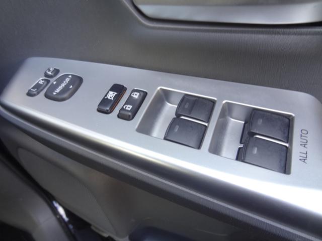 プリウスアルファ Ｓ　スマートキー　Ｐスタート　Ｆフォグ　純正ＡＷ　純正ナビ　Ｂカメ　ステリモ　フルフラット　ワンセグ　ＡＵＸ　ｉストップ　オートライト　オートエアコン　ビルトインＥＴＣ（22枚目）