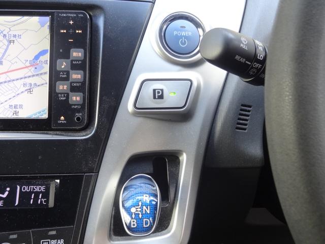 プリウスアルファ Ｓ　スマートキー　Ｐスタート　Ｆフォグ　純正ＡＷ　純正ナビ　Ｂカメ　ステリモ　フルフラット　ワンセグ　ＡＵＸ　ｉストップ　オートライト　オートエアコン　ビルトインＥＴＣ（26枚目）