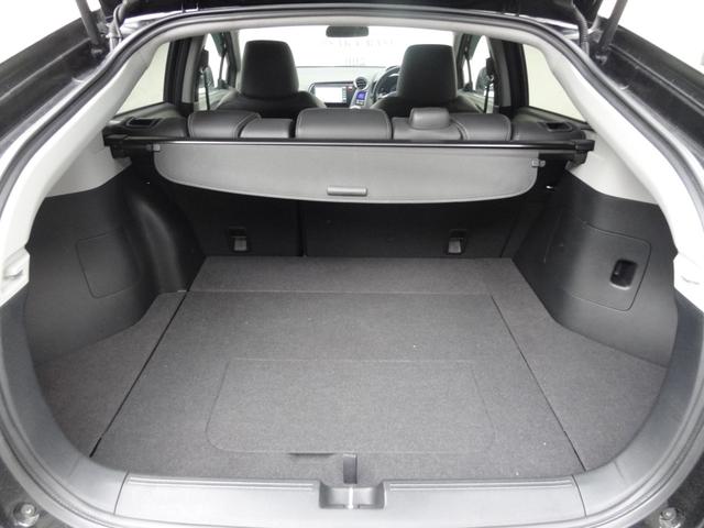 インサイトエクスクルーシブ ＸＬ　インターナビセレクト　クルコン　スマートキー　プッシュスタート　純正アルミ　ＢＴ接続　フルセグ　ＨＩＤ　Ｆフォグ　純正ナビ　ＭＴモード（12枚目）