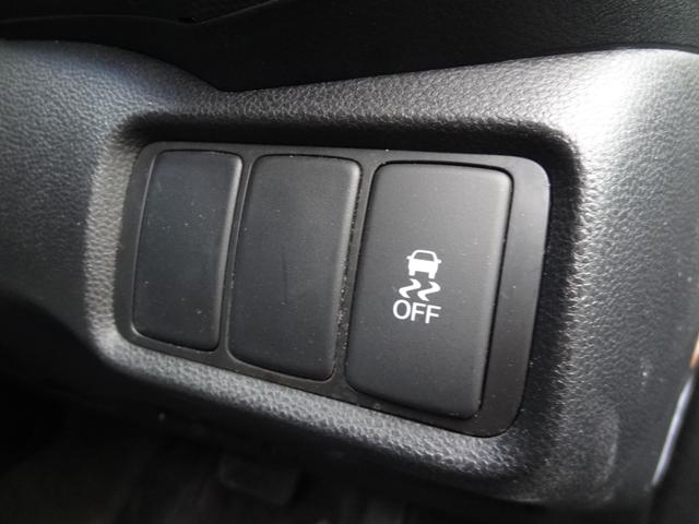 インサイトエクスクルーシブ ＸＬ　インターナビセレクト　クルコン　スマートキー　プッシュスタート　純正アルミ　ＢＴ接続　フルセグ　ＨＩＤ　Ｆフォグ　純正ナビ　ＭＴモード（22枚目）