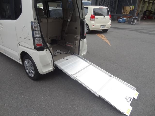 N-BOX+ 福祉車両 G Lパッケージ車いす仕様車 車椅子1台固定 両側スライド バックカメラ ステリモ CD オートエアコン(12枚目)