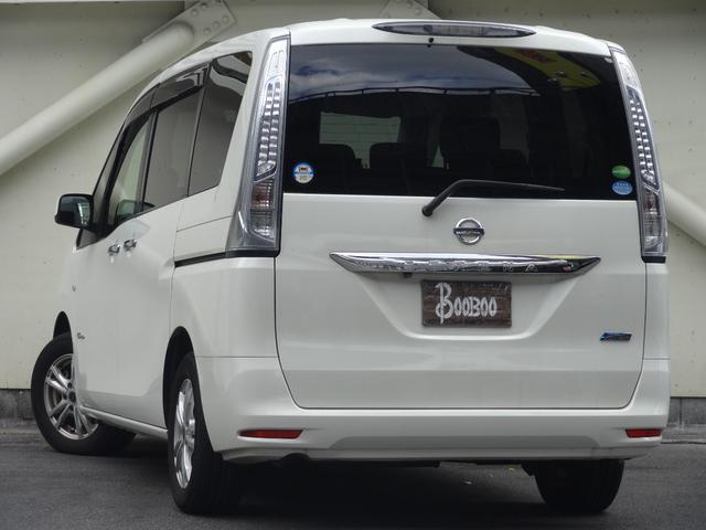 セレナ ２０Ｘ　Ｓ－ハイブリッド　左側パワースライドドア　クルーズコントロール　純正ＳＤナビ　バックカメラ　社外アルミホイール　オートライト　オートエアコン（5枚目）