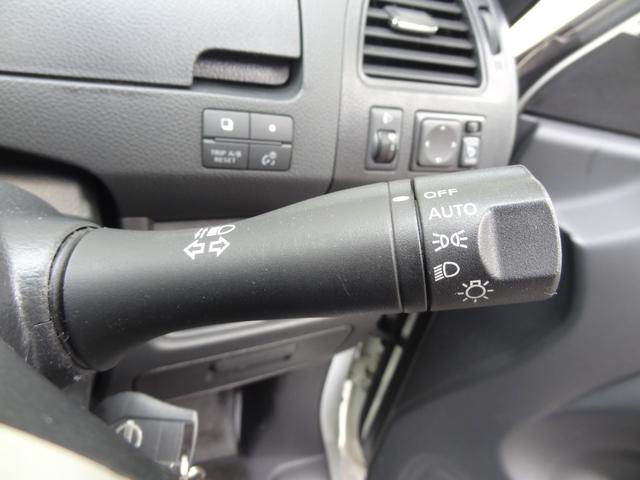 セレナ ２０Ｘ　Ｓ－ハイブリッド　左側パワースライドドア　クルーズコントロール　純正ＳＤナビ　バックカメラ　社外アルミホイール　オートライト　オートエアコン（23枚目）