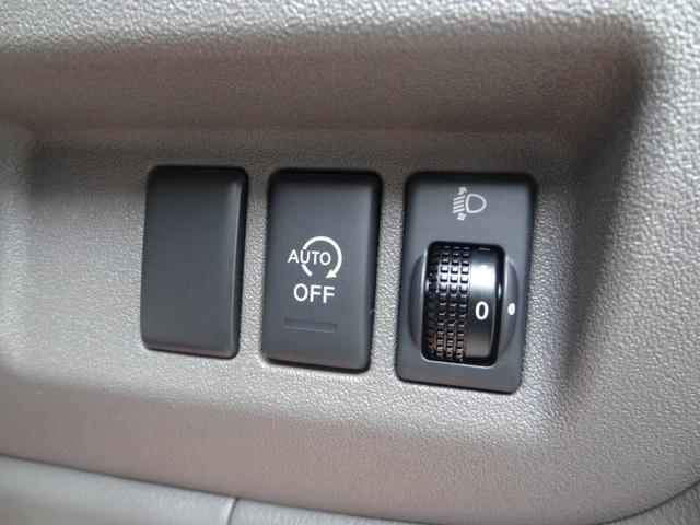 マーチ ボレロ　スマートキー　Ｐスタート　純正ＡＷ　純正ナビ　Ｂｌｕｅｔｏｏｔｈ　バックカメラ　革巻ハンドル　ワンセグＴＶ　ＥＴＣ　ＣＤ　ＤＶＤ　オートエアコン　アイドリングストップ（17枚目）