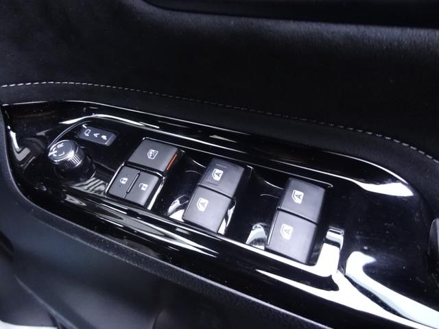 TOYOTA VOXY ZS GR SPORT