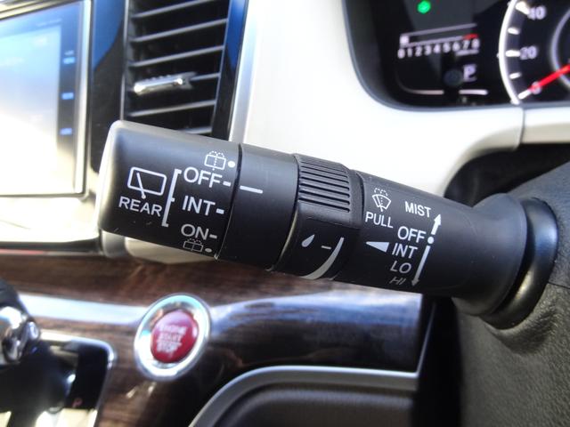 オデッセイ Ｇ　左Ｐスラ　クルコン　スマートキー　Ｐスタート　２列目オットマン　純正ナビ　ＢＴ接続　フルセグ　Ｂカメ　ｉストップ　オートエアコン　ビルトインＥＴＣ（20枚目）