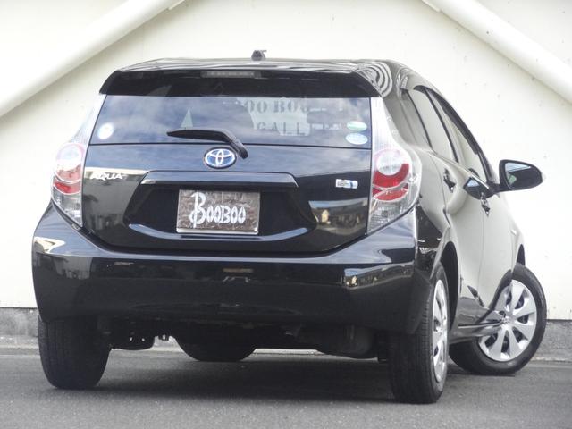 アクア Ｇブラックソフトレザーセレクション　ワンオーナー　ディーラー記録簿　合皮レザー　スマートキー　Ｐスタート　革巻ハンドル　純正ナビ　Ｂカメ　ＢＴ接続　フルセグ　ｉストップ　オートライト　オートエアコン　ＥＴＣ（2枚目）