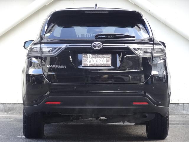 ハリアー プレミアム　アドバンスドパッケージ　大型サンルーフ　ハーフレザーシート　レーダークルコン　プリクラッシュセーフティ　レーンディパーチャーアラート　パワーリアゲート　３６０度カメラ　ＪＢＬサウンドシステム　純正マルチナビ　ＭＴモード（7枚目）