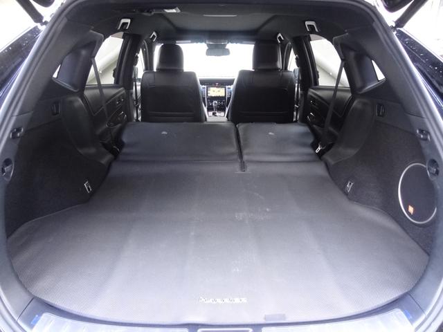 ハリアー プレミアム　アドバンスドパッケージ　大型サンルーフ　ハーフレザーシート　レーダークルコン　プリクラッシュセーフティ　レーンディパーチャーアラート　パワーリアゲート　３６０度カメラ　ＪＢＬサウンドシステム　純正マルチナビ　ＭＴモード（13枚目）