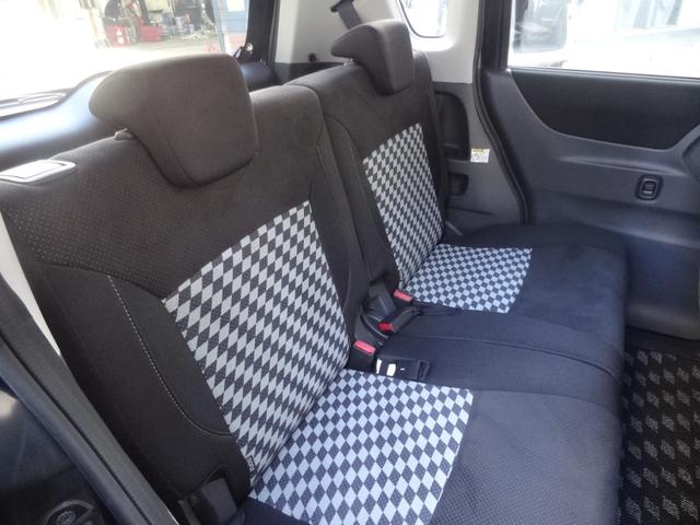 ソリオ ブラック&ホワイトII 運転席シートヒーター 両側パワースライドドア スマートキー Pスタート 純正AW イクリプスナビ バックカメラ 革巻ハンドル フルセグ CD DVD HID オートライト Fフォグ オートエアコン(11枚目)