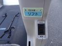 ロングＤＸ車イス仕様Ｂタイプ　ルーフサイドウィンドウ無し　福祉車両　乗降用土台昇降装置　車イス電動固定装置　１０人乗り　オートステップ　左側スライドドア　集中ドアロック　純正オーディオ（33枚目）