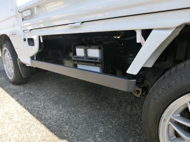 サンバートラック ＴＢ　ハイルーフキャビン載せ替え　初期型フェイス　スーパーチャージャーエンジン　低アオリ加工　ブルーボカシフロントガラス　エアコン　パワステ　エアバック　走行３．９万キロ　５速マニュアル　検Ｒ９年１２月（72枚目）