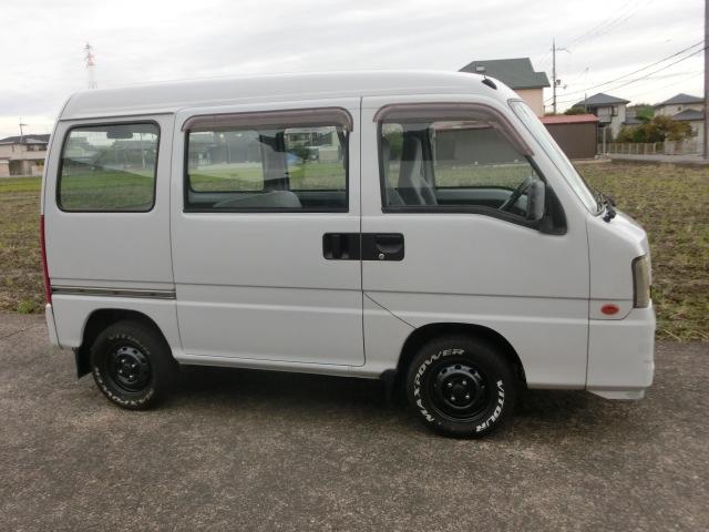 サンバーバン VB 5速マニュアル エアコン パワステ エアバック 走行8.3万キロ 最終型 ホワイトレタータイヤ(6枚目)