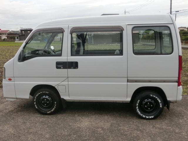 サンバーバン VB 5速マニュアル エアコン パワステ エアバック 走行8.3万キロ 最終型 ホワイトレタータイヤ(19枚目)