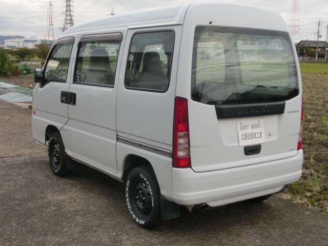 サンバーバン VB 5速マニュアル エアコン パワステ エアバック 走行8.3万キロ 最終型 ホワイトレタータイヤ(22枚目)