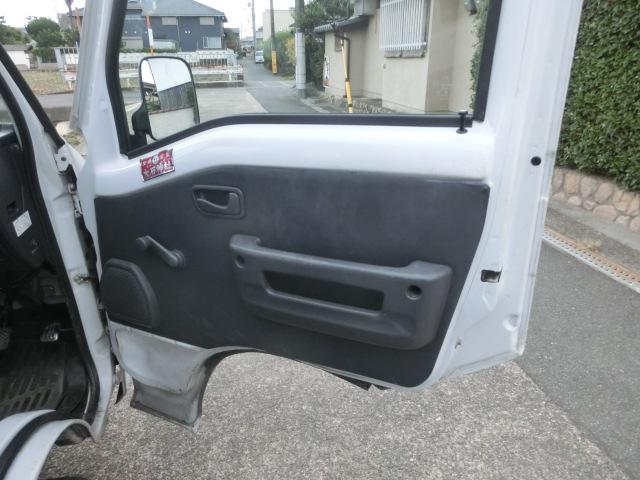 サンバーバン VB 5速マニュアル エアコン パワステ エアバック 走行8.3万キロ 最終型 ホワイトレタータイヤ(27枚目)