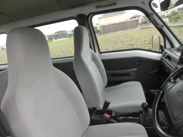 サンバーバン VB 5速マニュアル エアコン パワステ エアバック 走行8.3万キロ 最終型 ホワイトレタータイヤ(29枚目)