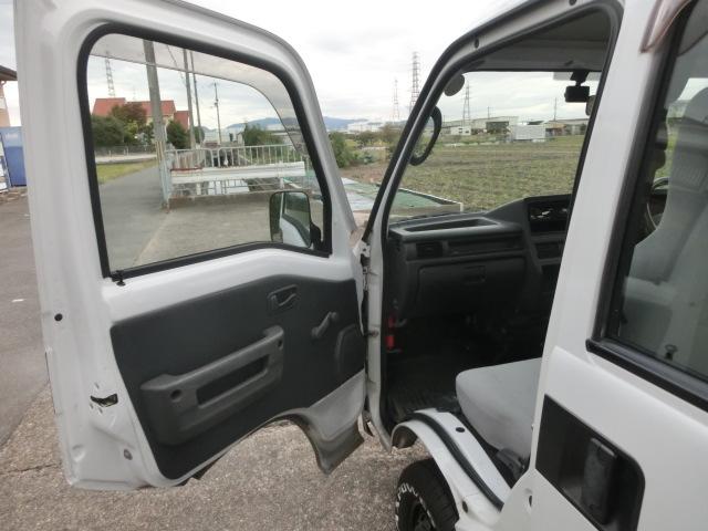 サンバーバン VB 5速マニュアル エアコン パワステ エアバック 走行8.3万キロ 最終型 ホワイトレタータイヤ(39枚目)