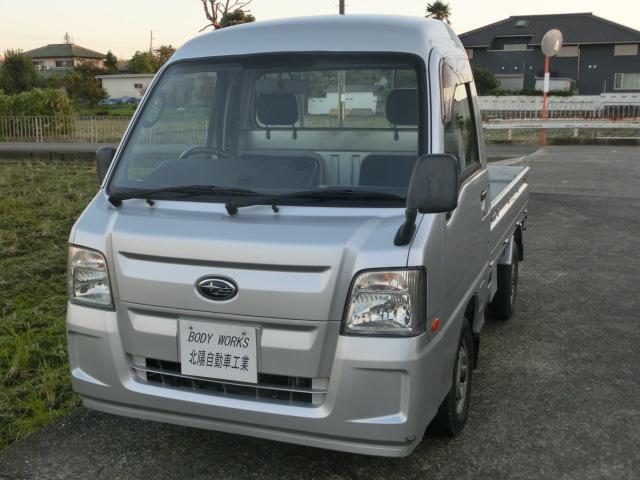 お電話にてお問い合わせ時、同じ車種を多く扱っている為、車両の特徴を最初にお伝え頂けると幸いです。