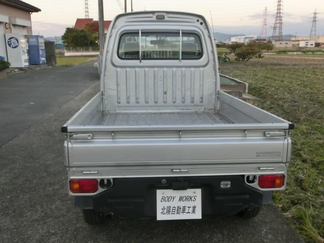 車両の状態につきましては、画像判断もしくは現車確認をお願いします。気になる点や状態につきましては遠慮なくお問い合わせください。