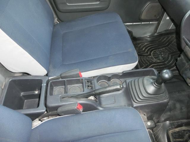 細かな傷等もありますので、可能な限り現車確認をオススメします。