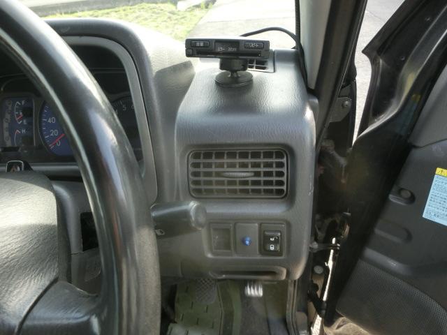 ディアスワゴン スーパーチャージャー タフパッケージ エアコン パワステ パワーウィンドウ リアヒーター キーレス セキュリティー アルミホイール フロント&リヤひじ掛け付シート タコメーター付 ABS エアバック 検査R8年7月 助手席エアバック(33枚目)