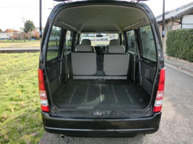 ディアスワゴン スーパーチャージャー タフパッケージ エアコン パワステ パワーウィンドウ リアヒーター キーレス セキュリティー アルミホイール フロント&リヤひじ掛け付シート タコメーター付 ABS エアバック 検査R8年7月 助手席エアバック(42枚目)