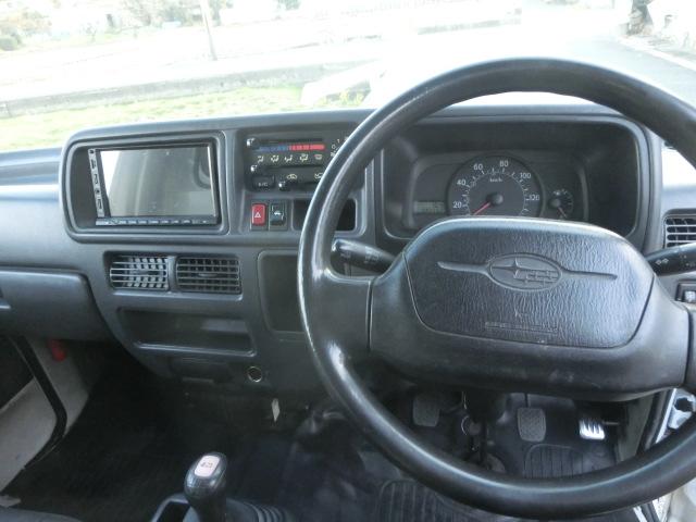 サンバートラック JA パネルバンボディ クラシックフェイス 4WD 5速マニュアル 走行8.2キロ ブルーボカシガラス エアコン パワステ キーレス エアバック バックカメラ ドアスピーカー 純正ホイール×メッキリム(34枚目)