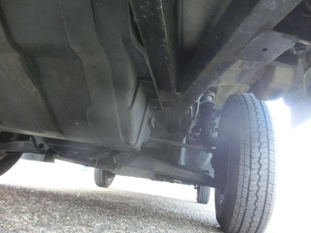 サンバーバン ディアス　最終型　スーパーチャージャー　パワステ　パワーウインドウ　エアコン　エアバック　ＡＢＳ　シャンパンゴールド　オーバーヘッドコンソール　オートマ　アルミホイール　キーレス　バックカメラ　タコメーター（68枚目）