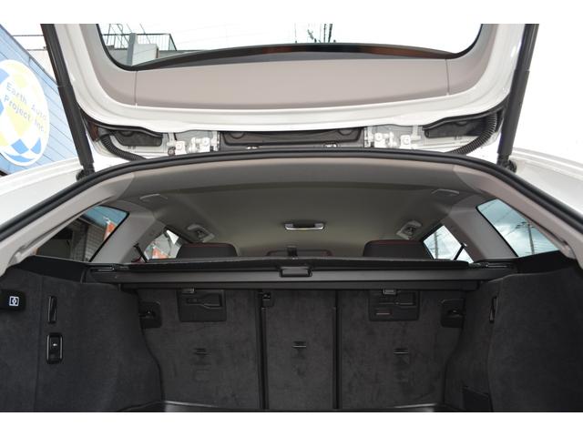 ３シリーズ ３２０ｉツーリング　スポーツ　禁煙車　純正ナビ　ＥＴＣ　バックカメラ　ＨＩＤヘッド　フォグ　衝突回避・被害軽減ブレーキパワーテールゲート　インテリジェントレーンディパーチャーＰＤＣ　ＩＳＴＯＰ　アクティブクルーズコントロールＥＴＣ（17枚目）