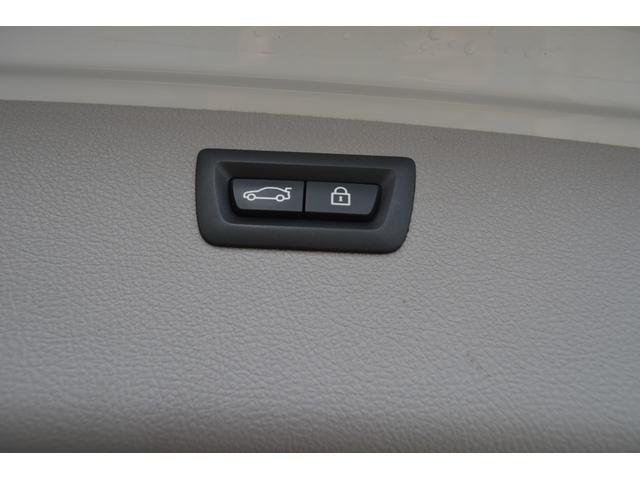 ３シリーズ ３２０ｉツーリング　スポーツ　禁煙車　純正ナビ　ＥＴＣ　バックカメラ　ＨＩＤヘッド　フォグ　衝突回避・被害軽減ブレーキパワーテールゲート　インテリジェントレーンディパーチャーＰＤＣ　ＩＳＴＯＰ　アクティブクルーズコントロールＥＴＣ（18枚目）