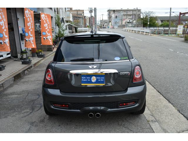ＭＩＮＩ クーパーＳ　禁煙車　カロッツェリアナビ　ＤＴＶ　バックカメラ　Ｂｌｕｅｔｏｏｔｈ　ドラレコ　ＥＴＣ　１７インチアルミ　ＨＩＤライト　キーレス２個　センター２本出しマフラー　取扱説明書　保証書　キーレス２個（6枚目）