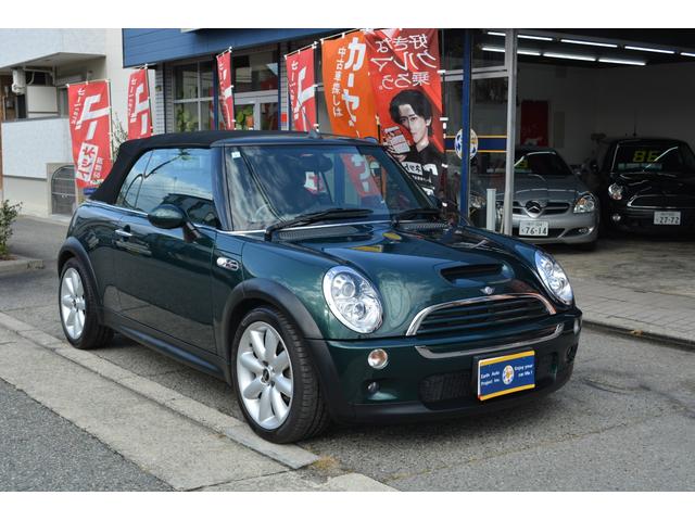 ＭＩＮＩ クーパーＳ　コンバーチブル　スーパーチャージャー　禁煙車　ミラー型ドラレコバックカメラ　ＥＴＣ　１７インチアルミ　ＨＩＤライト　キーレスキー（4枚目）