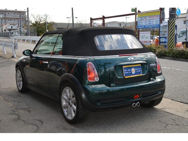 ＭＩＮＩ クーパーＳ　コンバーチブル　スーパーチャージャー　禁煙車　ミラー型ドラレコバックカメラ　ＥＴＣ　１７インチアルミ　ＨＩＤライト　キーレスキー（6枚目）