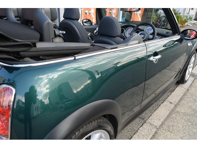 ＭＩＮＩ クーパーＳ　コンバーチブル　スーパーチャージャー　禁煙車　ミラー型ドラレコバックカメラ　ＥＴＣ　１７インチアルミ　ＨＩＤライト　キーレスキー（25枚目）