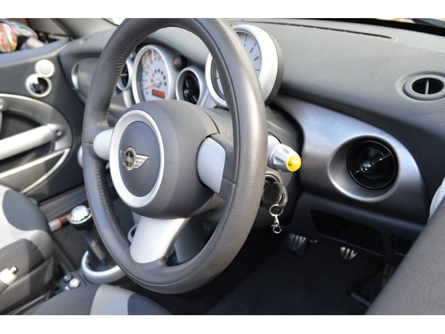 ＭＩＮＩ クーパーＳ　コンバーチブル　スーパーチャージャー　禁煙車　ミラー型ドラレコバックカメラ　ＥＴＣ　１７インチアルミ　ＨＩＤライト　キーレスキー（38枚目）