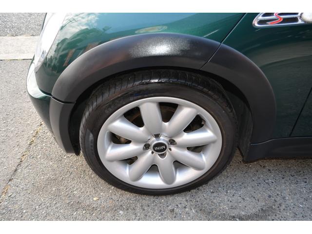 ＭＩＮＩ クーパーＳ　コンバーチブル　スーパーチャージャー　禁煙車　ミラー型ドラレコバックカメラ　ＥＴＣ　１７インチアルミ　ＨＩＤライト　キーレスキー（40枚目）